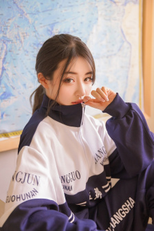 特别漂亮的媳妇和当官的朋友什么